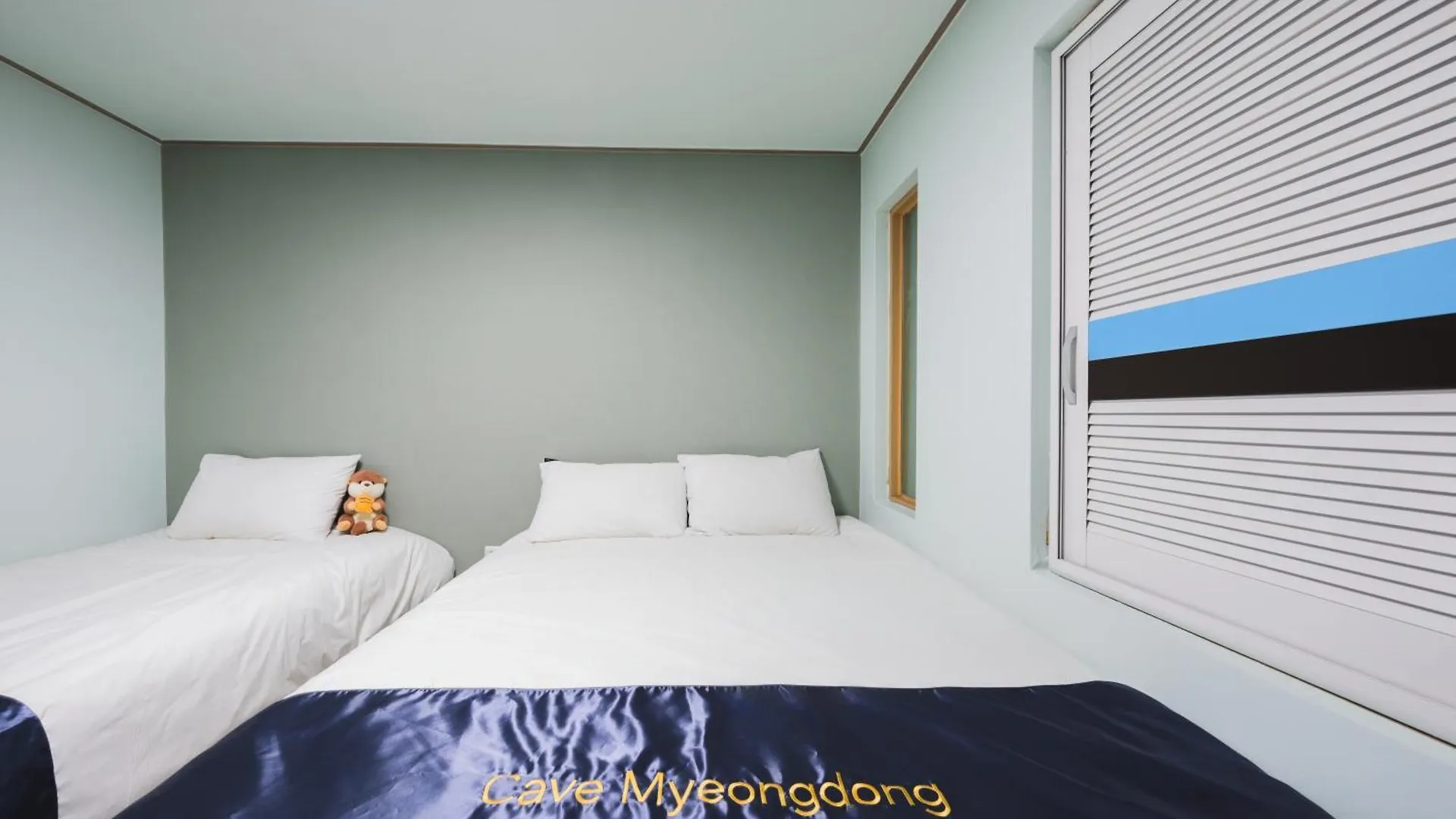 Cave Myeongdong Hostel Seoul