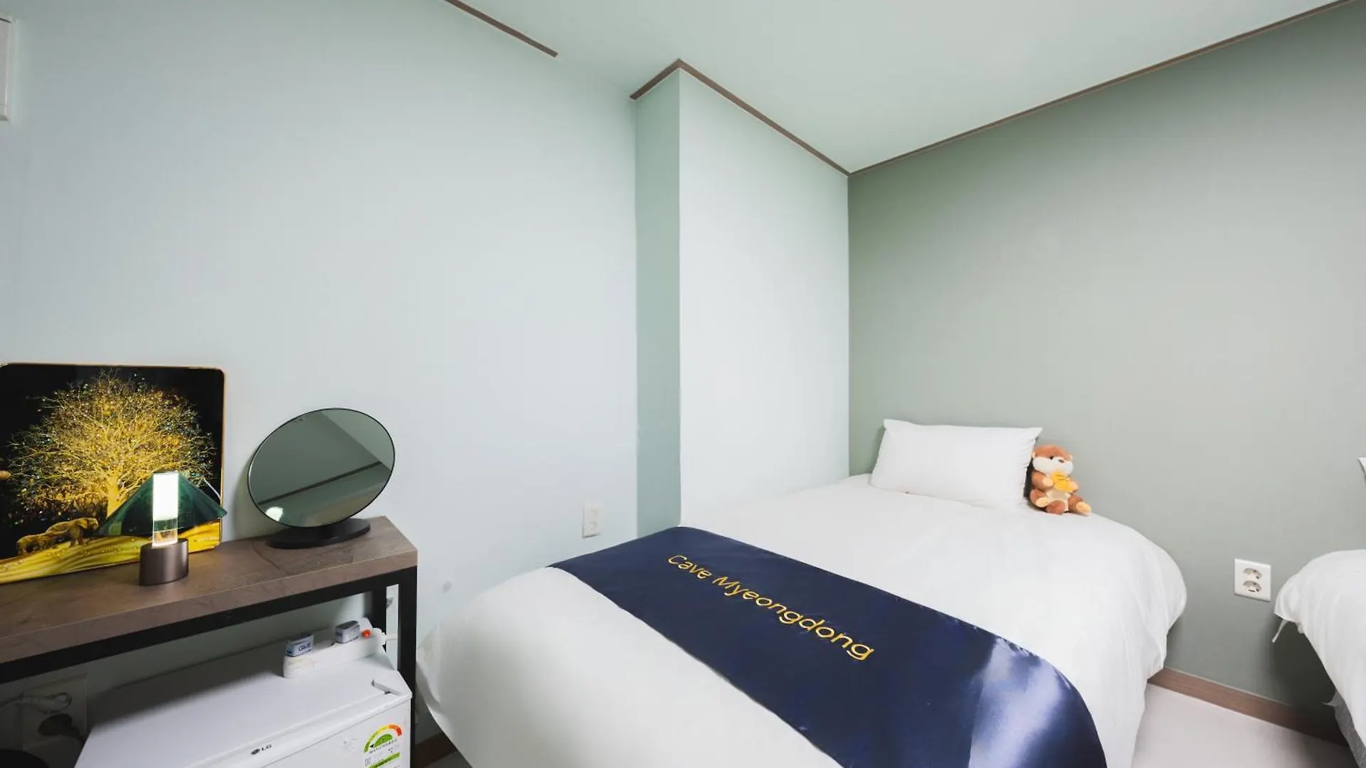 Cave Myeongdong Hostel Seoul