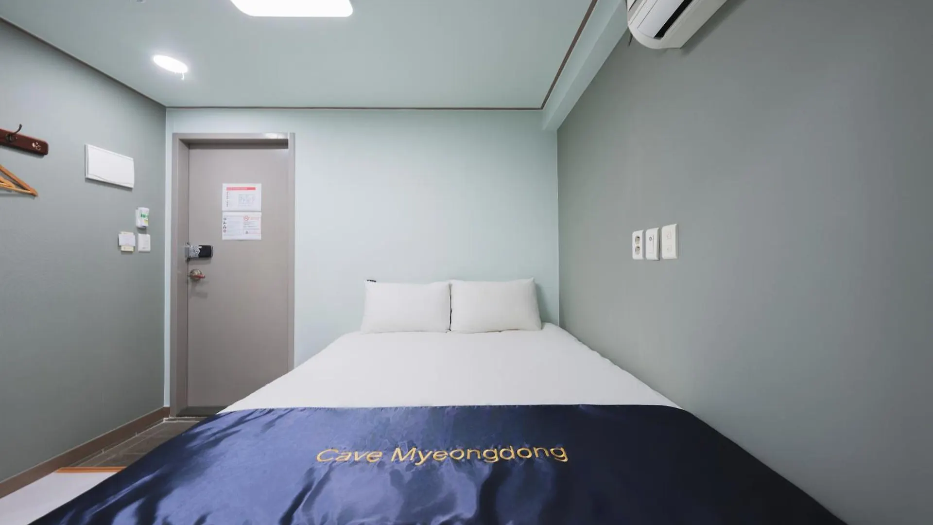 Cave Myeongdong Hostel Seoul