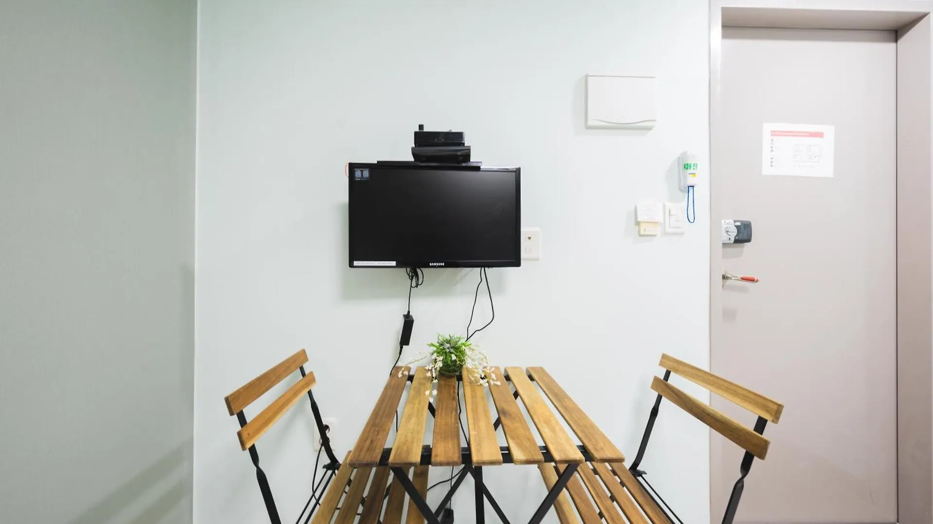 Cave Myeongdong Hostel Seoul