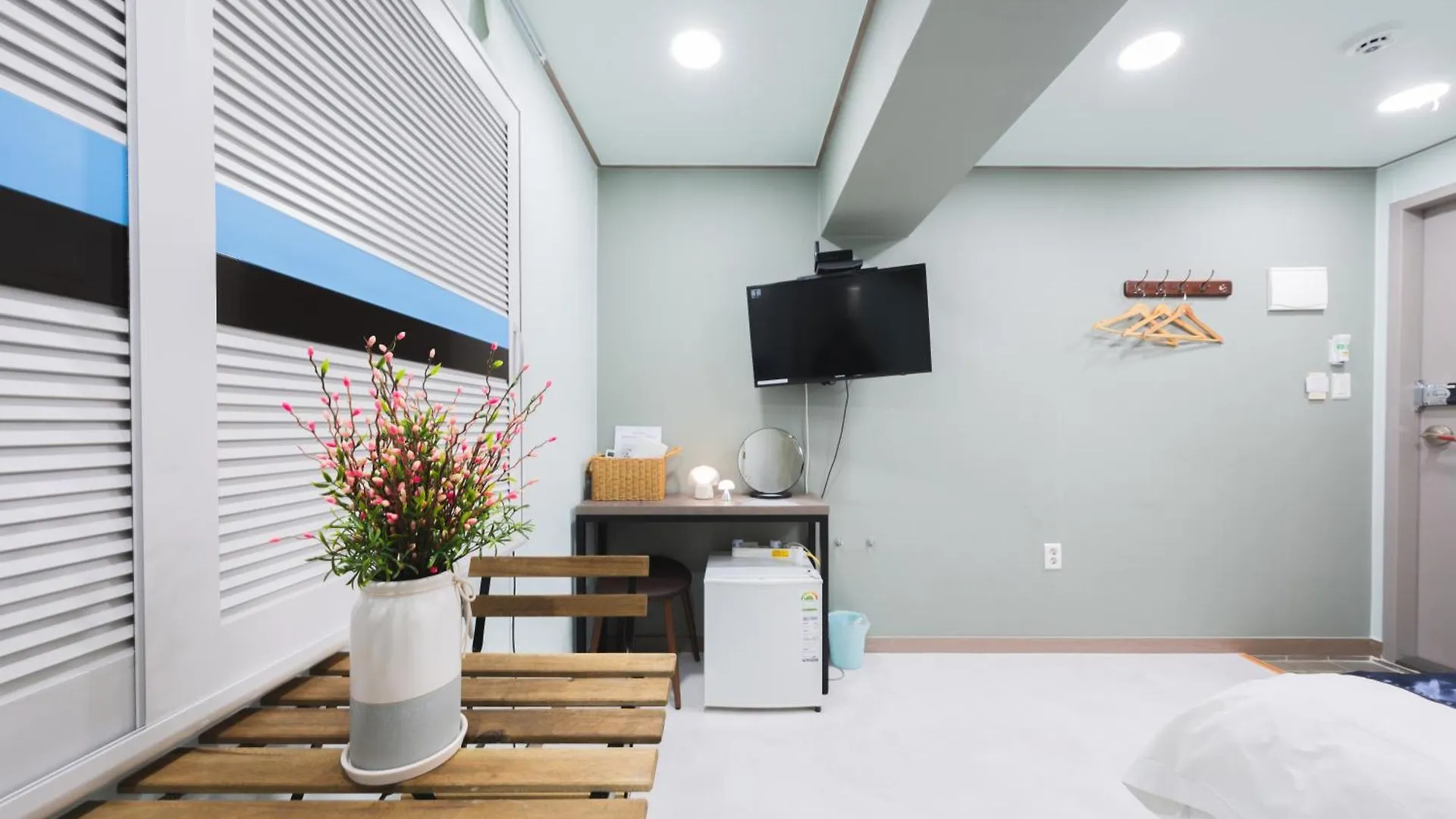 Cave Myeongdong Hostel Seoul