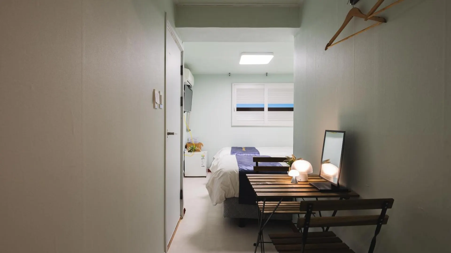 Cave Myeongdong Hostel Seoul South Korea