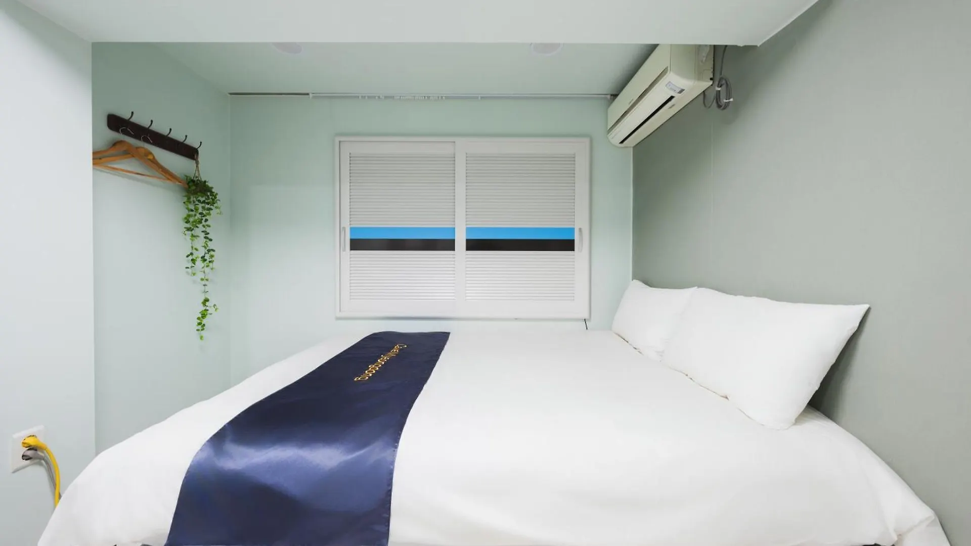 Cave Myeongdong Hostel Seoul