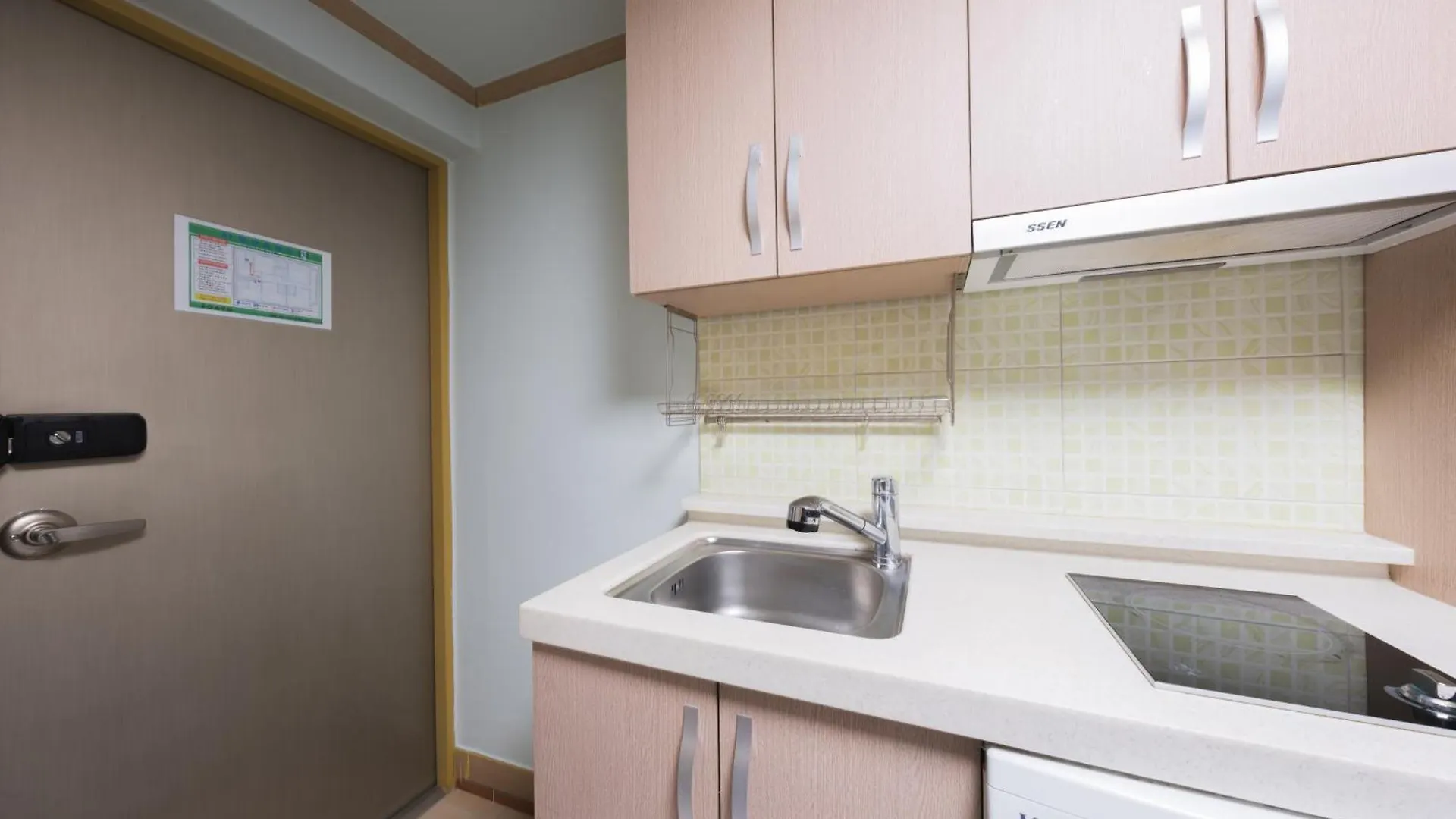 Cave Myeongdong Hostel Seoul